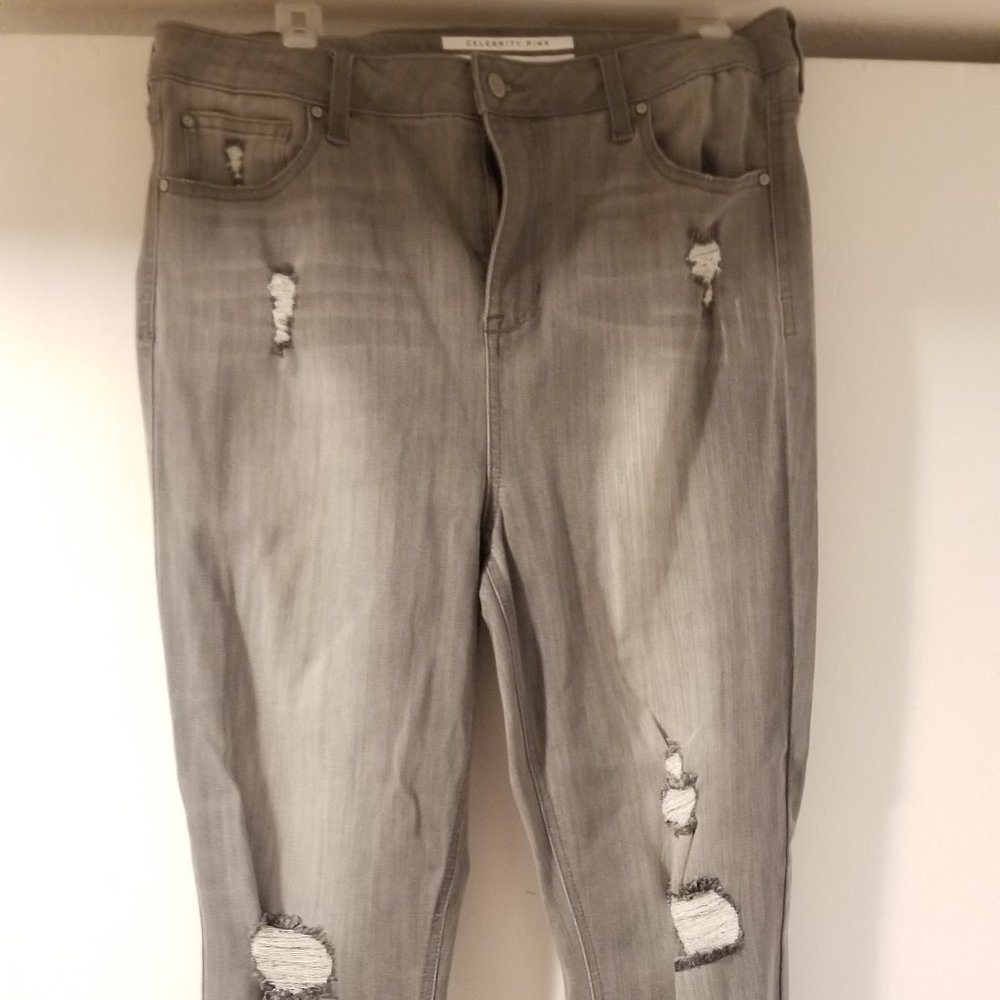 Grey highwasited denim jeans